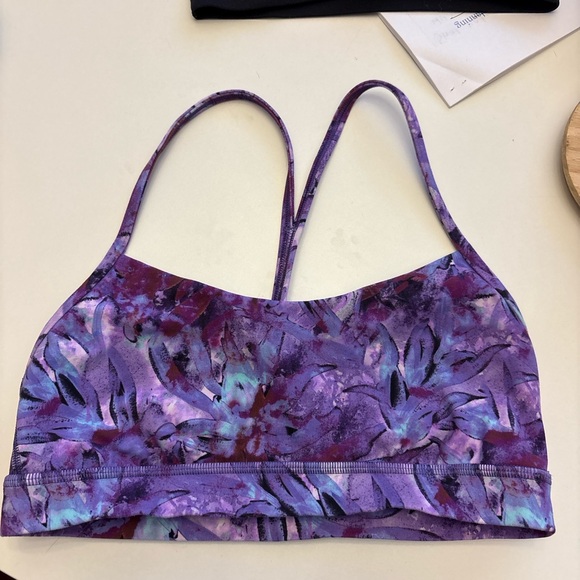 lululemon athletica Other - lululemon athletica Purple Patterned Bra